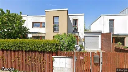 Apartments for rent in Praha-východ - Photo from Google Street View