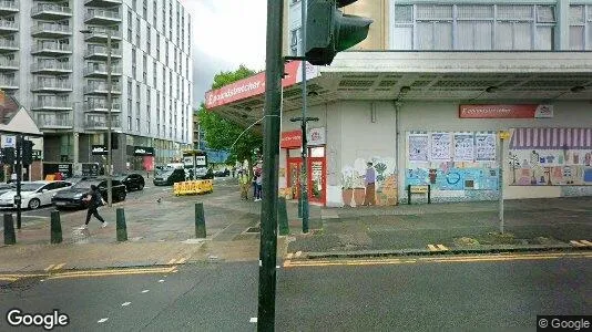 Apartments for rent in Edgware - Middlesex - Photo from Google Street View