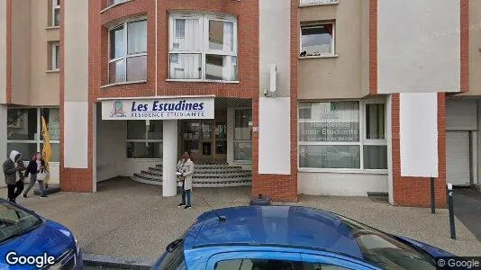 Apartments for rent in Pontoise - Photo from Google Street View