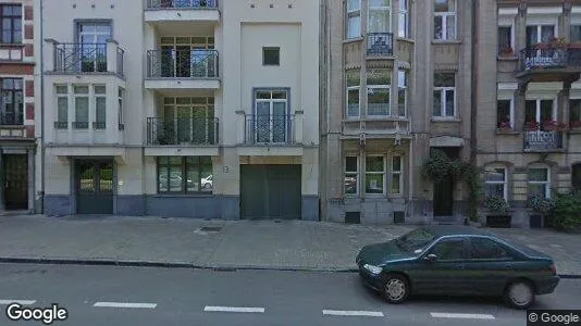 Apartments for rent in Brussels Schaarbeek - Photo from Google Street View