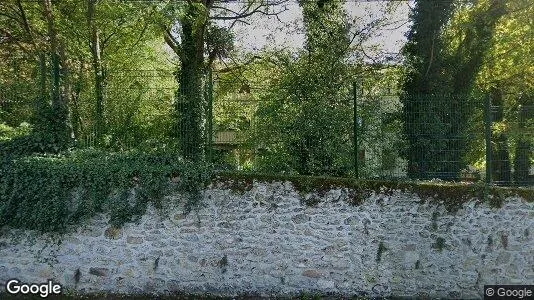 Apartments for rent in Évry - Photo from Google Street View