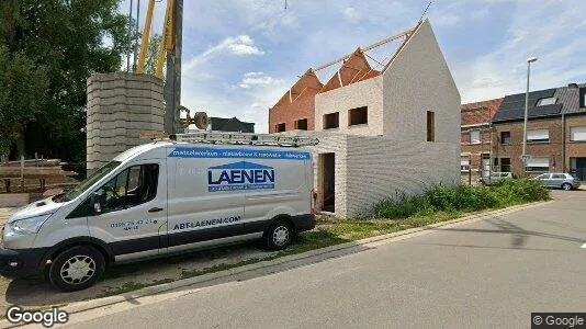 Apartments for rent in Niel - Photo from Google Street View