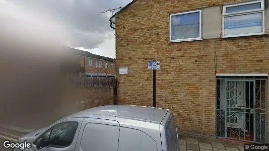 Rooms for rent in London E13 - Photo from Google Street View