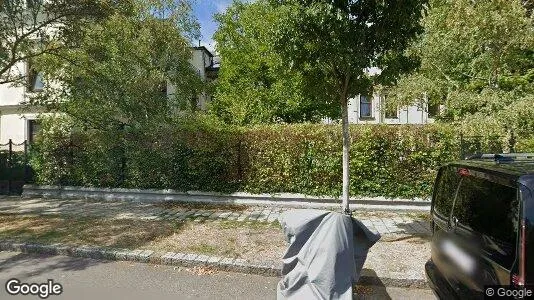 Apartments for rent in Vienna Hietzing - Photo from Google Street View