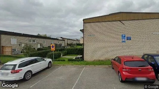 Apartments for rent in Mark - Photo from Google Street View