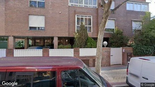 Apartments for rent in Madrid Ciudad Lineal - Photo from Google Street View