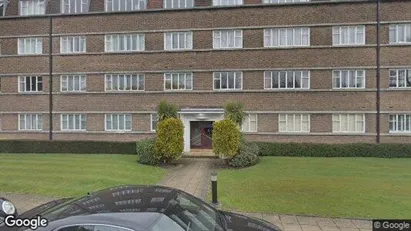 Apartments for rent in London N2 - Photo from Google Street View