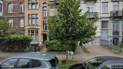 Apartments for rent in Brussels Schaarbeek - Photo from Google Street View