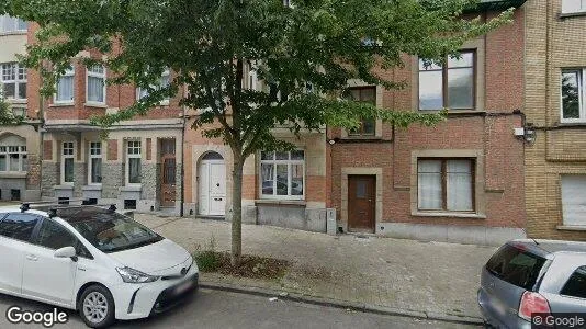 Apartments for rent in Brussels Schaarbeek - Photo from Google Street View