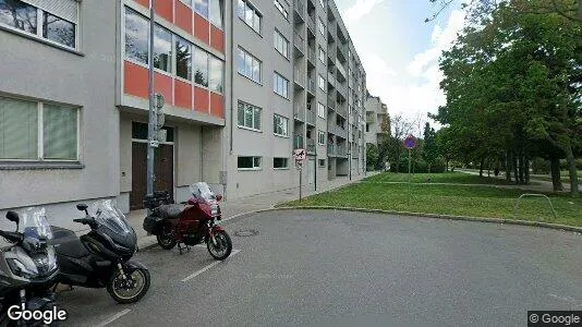 Apartments for rent in Wien Simmering - Photo from Google Street View