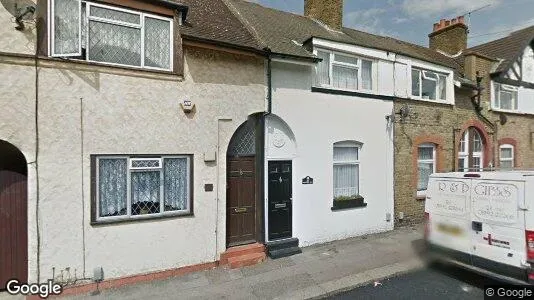 Apartments for rent in Waltham Cross - Hertfordshire - Photo from Google Street View