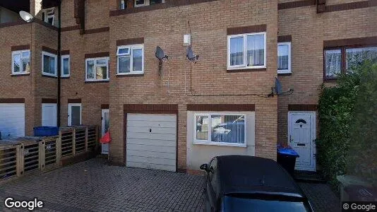 Apartments for rent in Milton Keynes - Buckinghamshire - Photo from Google Street View