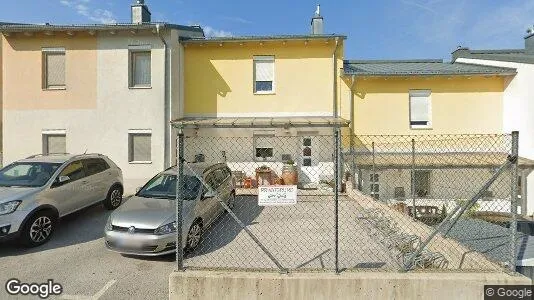 Apartments for rent in Höflein - Photo from Google Street View