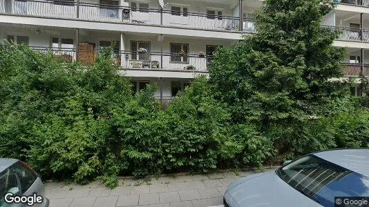 Apartments for rent in Warszawa Wawer - Photo from Google Street View