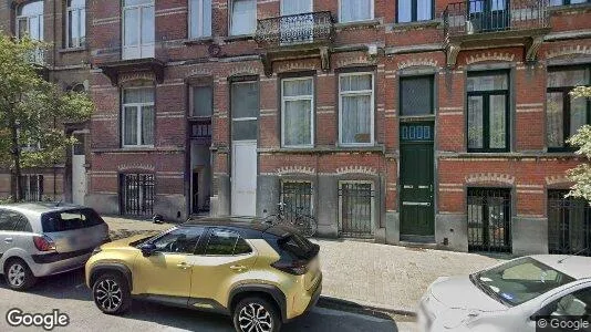Apartments for rent in Brussels Schaarbeek - Photo from Google Street View