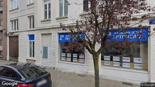 Apartments for rent in Brussels Elsene - Photo from Google Street View