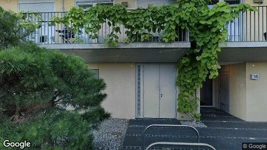 Apartments for rent in Frankfurt Süd - Photo from Google Street View