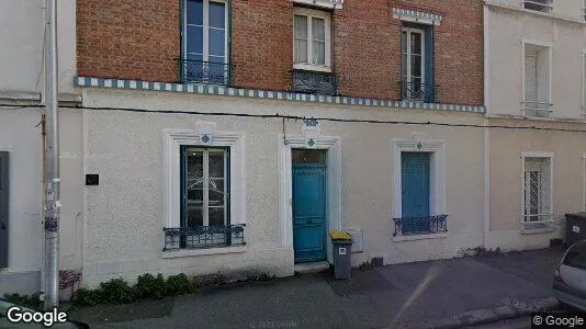 Apartments for rent in Brignoles - Photo from Google Street View