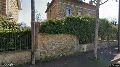 Apartments for rent in Nanterre - Photo from Google Street View