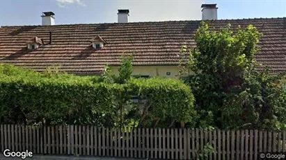 Apartments for rent in Langenlois - Photo from Google Street View