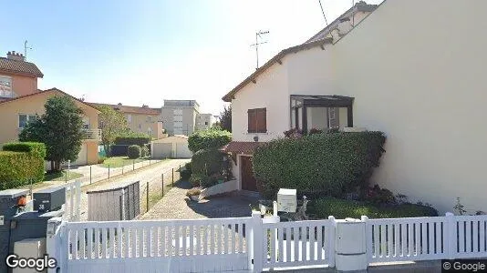 Apartments for rent in Évry - Photo from Google Street View