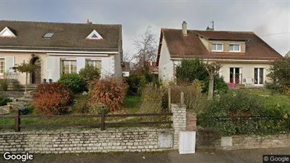 Apartments for rent in Chartres - Photo from Google Street View