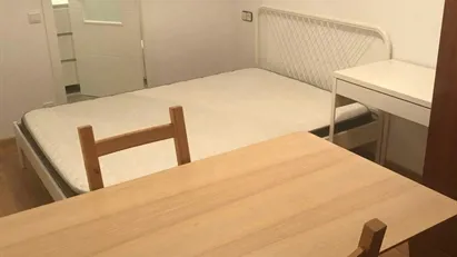 Room for rent in Barcelona Sant Martí, Barcelona