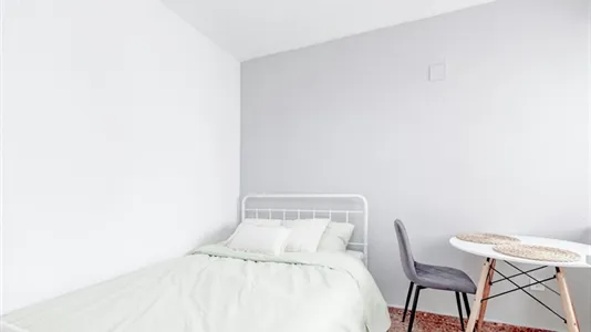 Rooms in Alaquàs - photo 3