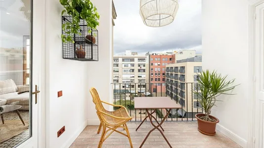 Rooms in Barcelona Eixample - photo 2