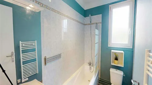 Rooms in Paris 17ème arrondissement - photo 7