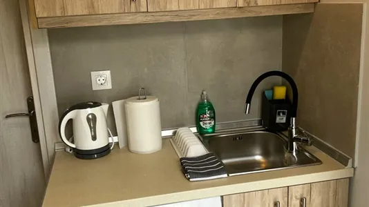 Rooms in Neapoli-Sykies - photo 4