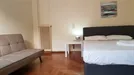 Room for rent, Athens, Kypselis