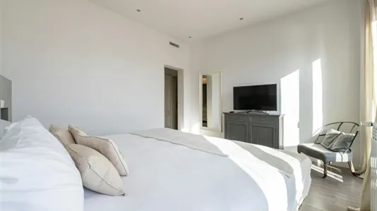 Apartments in Madrid Centro - photo 2