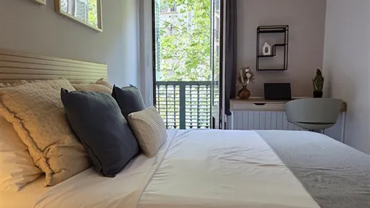 Rooms in Barcelona Eixample - photo 6
