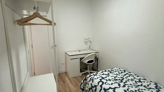 Rooms in Cornellà de Llobregat - photo 2