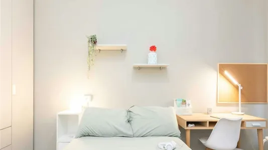 Rooms in Milano Zona 5 - Vigentino, Chiaravalle, Gratosoglio - photo 3