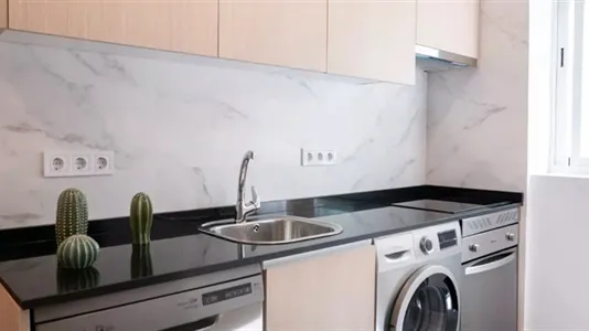 Rooms in Madrid Chamberí - photo 8