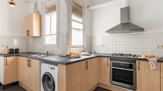 Rooms in Barcelona Eixample - photo 7