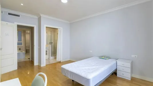 Rooms in Valencia Ciutat Vella - photo 6