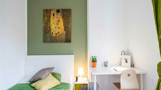 Rooms in Milano Zona 8 - Fiera, Gallaratese, Quarto Oggiaro - photo 1