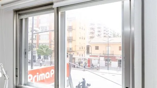 Rooms in Valencia Algirós - photo 7