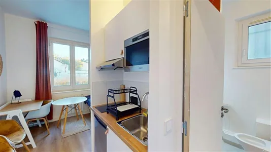 Rooms in Saint-Julien-en-Genevois - photo 10