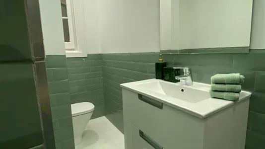 Rooms in Madrid Centro - photo 8