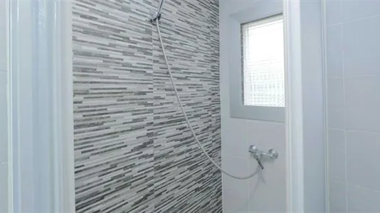 Rooms in Barcelona Eixample - photo 8