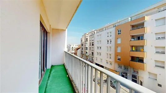 Rooms in Saint-Julien-en-Genevois - photo 9