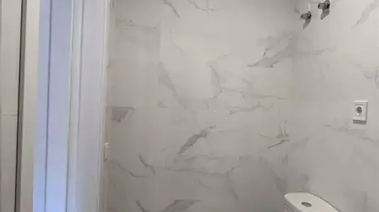 Rooms in Barcelona Eixample - photo 4