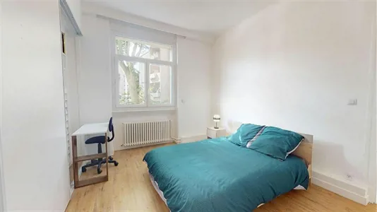 Rooms in Saint-Étienne - photo 2