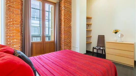 Apartments in Madrid Centro - photo 4