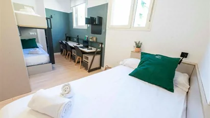 Room for rent in Granada, Andalucía