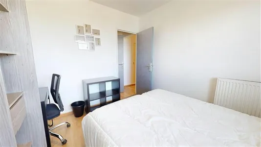 Rooms in Lyon - photo 3